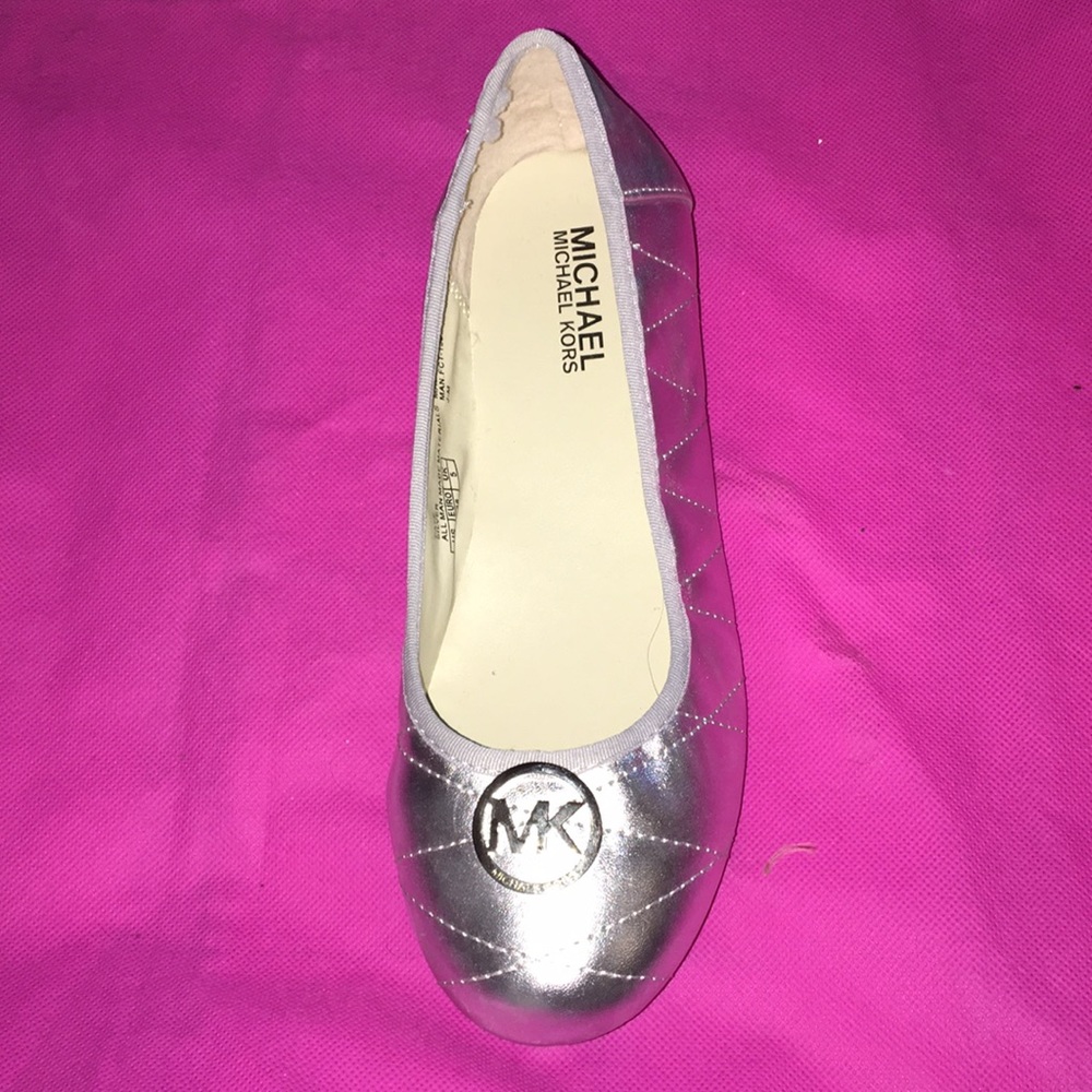 Brand New Silver quilted Michael Kors Flats